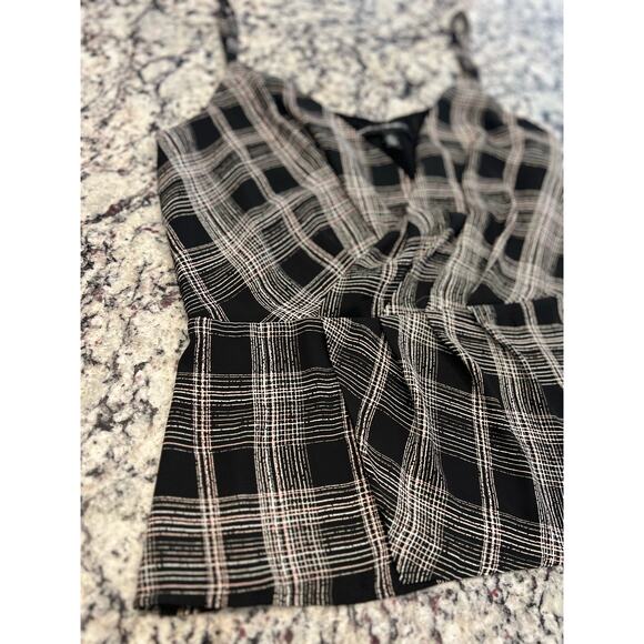 White House Black Market top size 10 WHBM - Picture 4 of 10